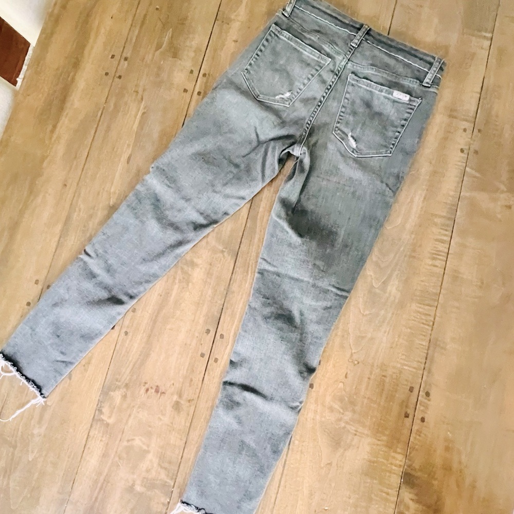 🌟HP🌟Joe’s Distressed Jeans - Picture 4 of 9